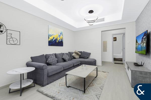 Upgraded | Furnished 4M | Private Pool